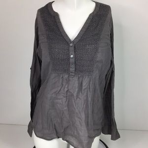 GAP Gray Lightweight Top Crochet Detail Size S